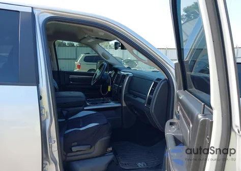 2018 Ram 2500 Big Horn 4X4 6'4 Box from USA, damaged, VIN 3C6UR5DL7JG399048